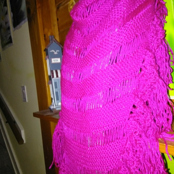 Shawl - Picture 2 of 2